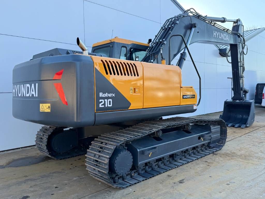 Hyundai R210 Smart X Plus *2026 Model* NEW / UNUSED