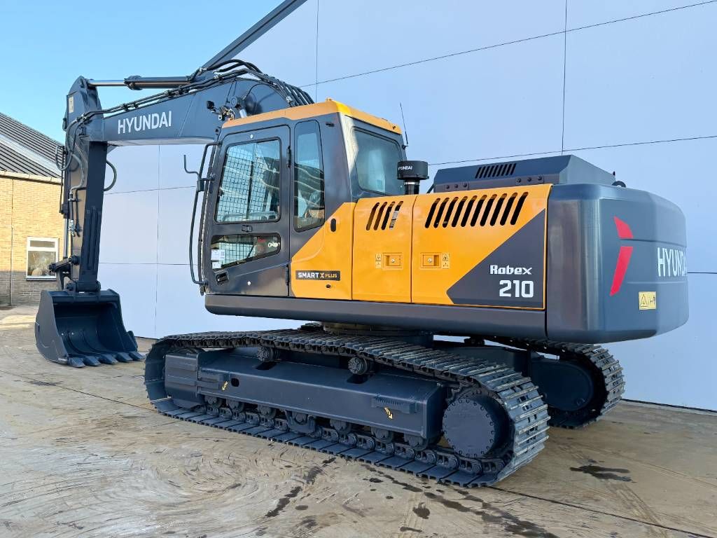 Hyundai R210 Smart X Plus *2026 Model* NEW / UNUSED