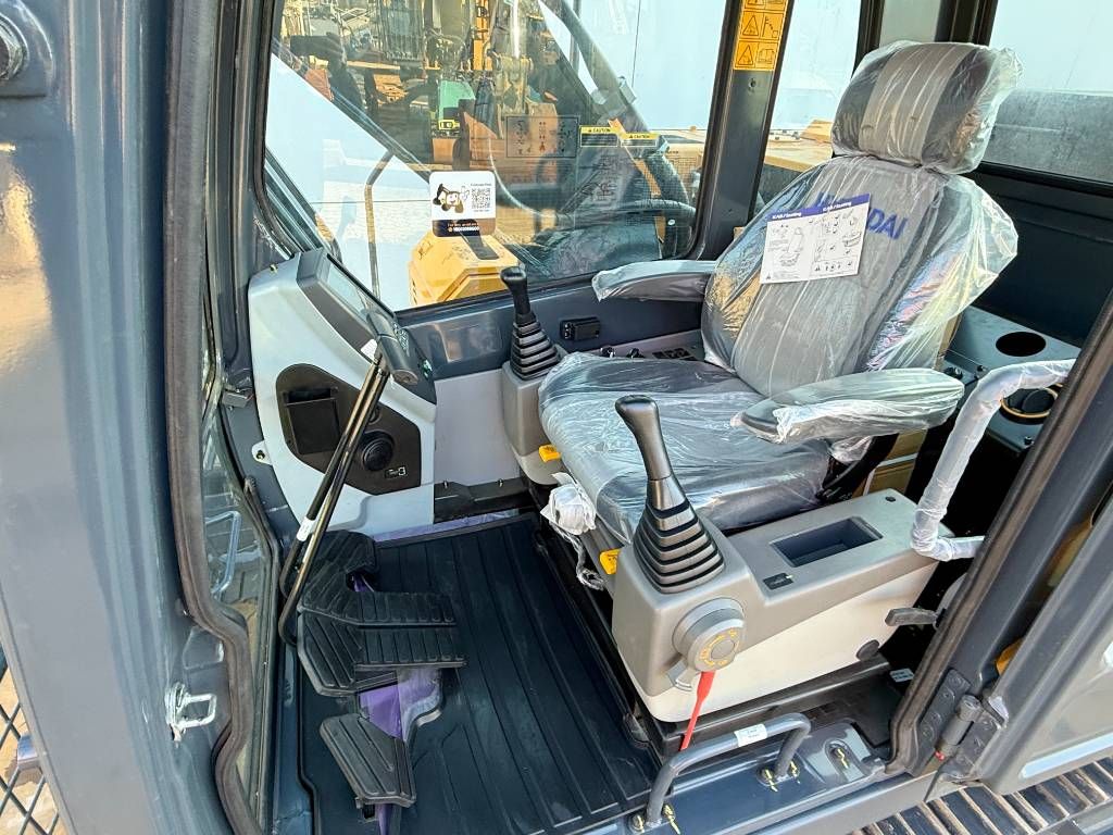 Hyundai R210 Smart X Plus *2026 Model* NEW / UNUSED