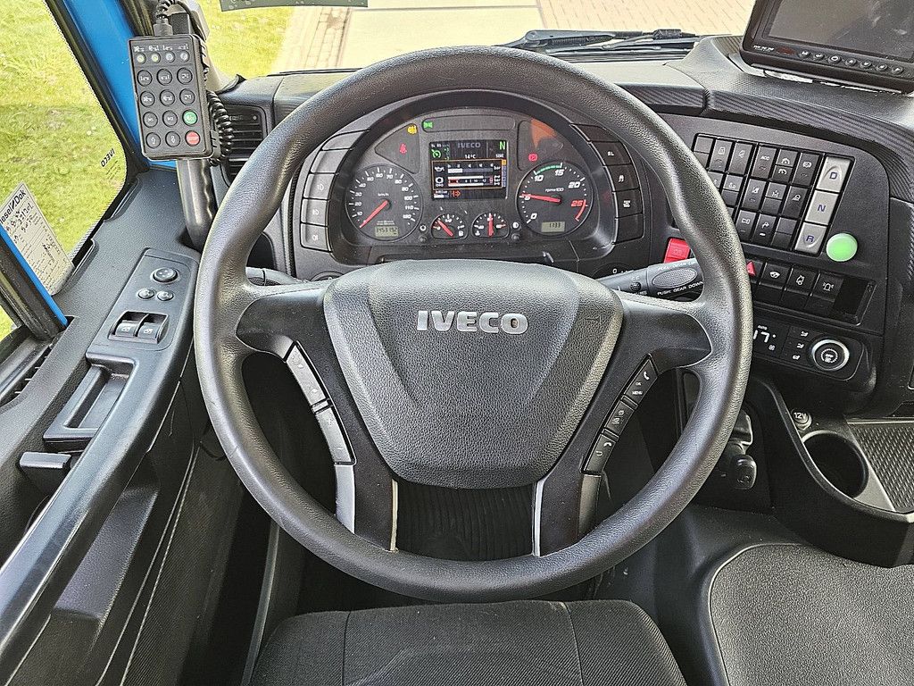 IVECO AT260S42 STRALIS 6x2 hyva hc183x 4x