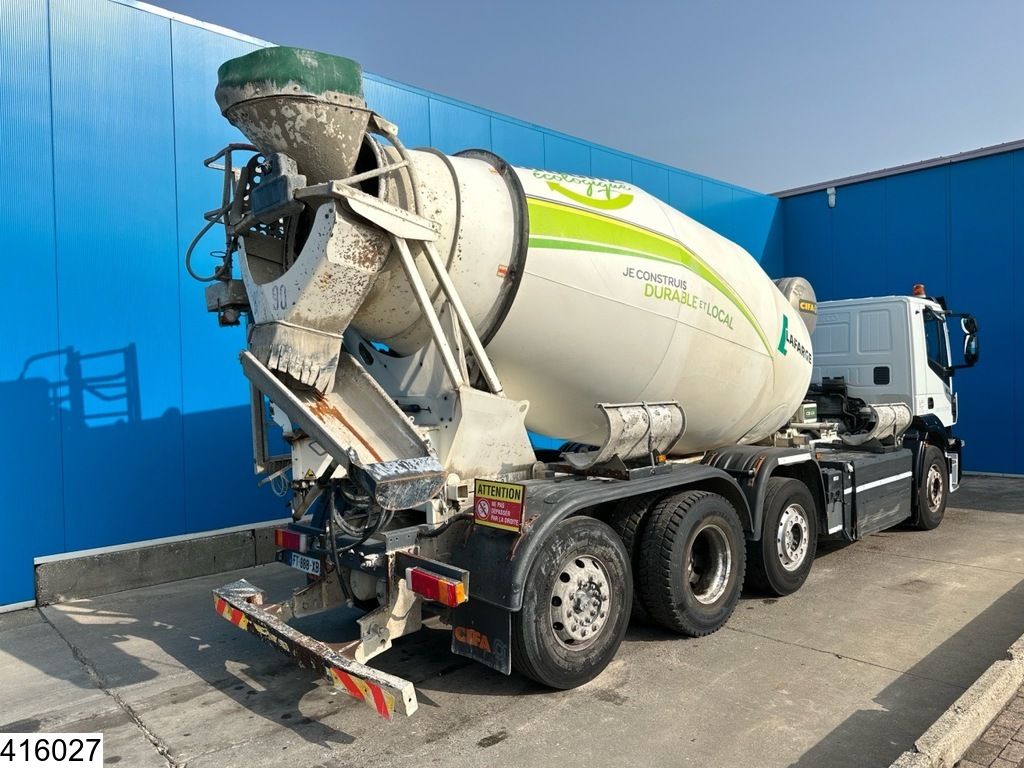 Iveco Stralis 8x2, CNG