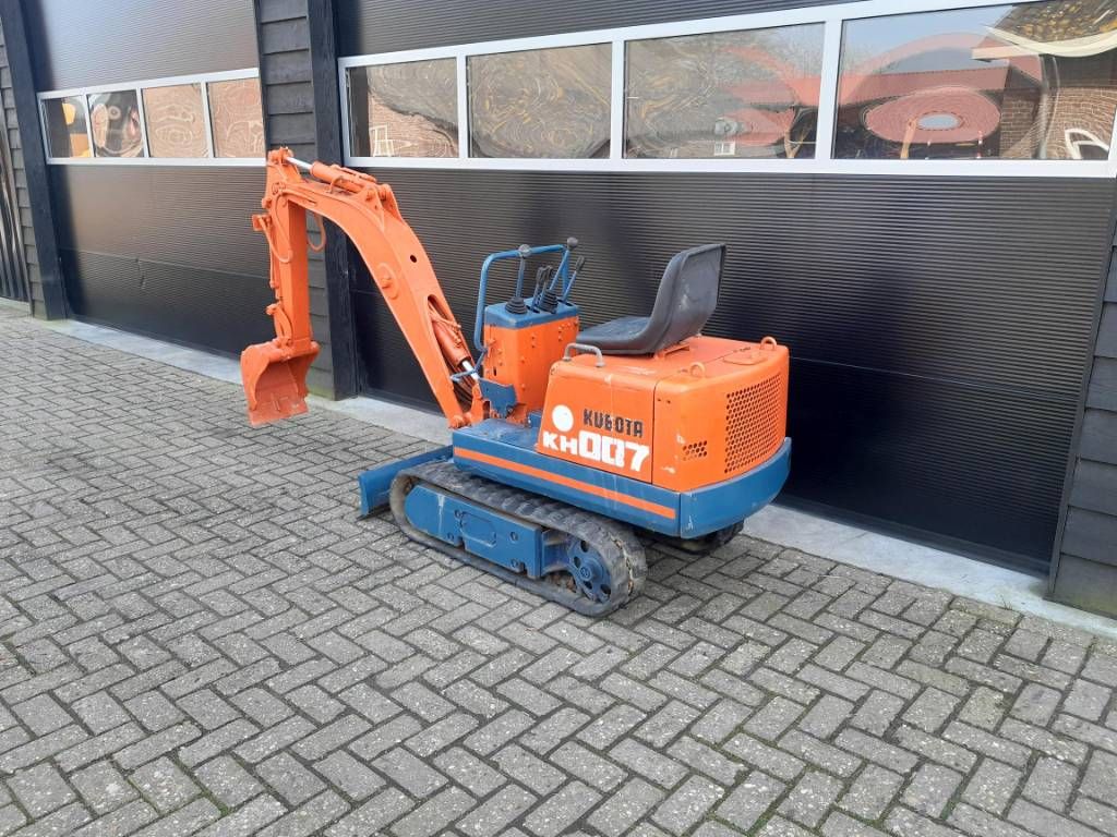 Kubota KH 007 minigraver