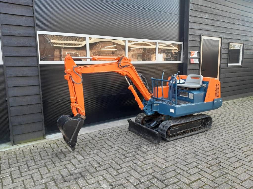 Kubota KH 012 minigraver