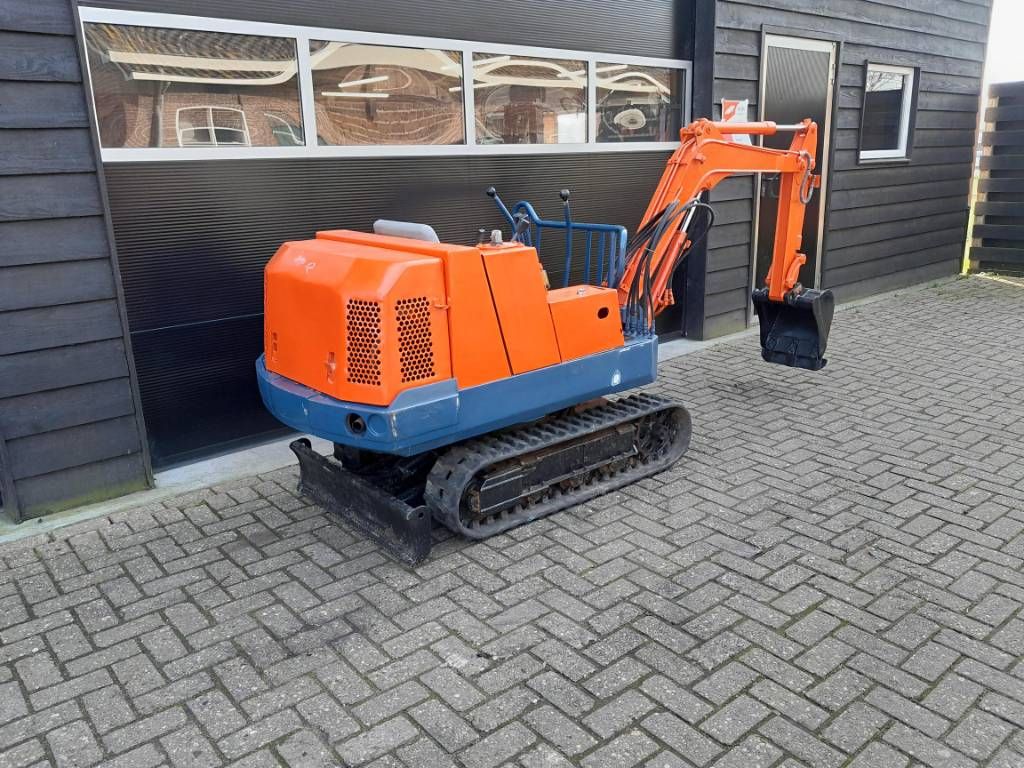 Kubota KH 012 minigraver