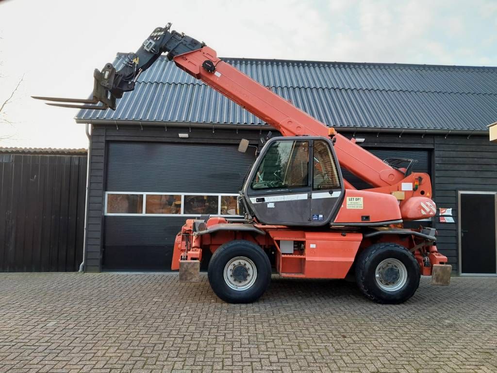 Manitou MRT 2150 M Remote Control Kantelcabine