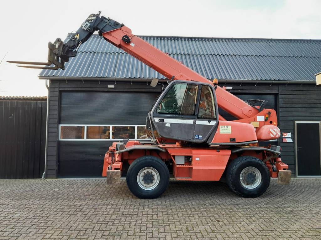 Manitou MRT 2150 M Remote Control Kantelcabine