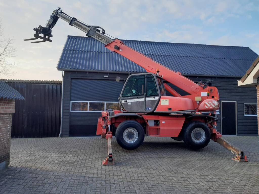 Manitou MRT 2150 M Remote Control Kantelcabine