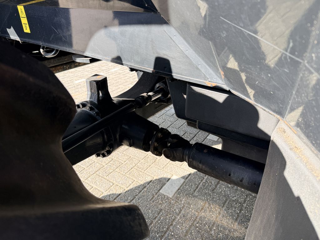 New Holland FR500 Forager + FIE450 Mais Header