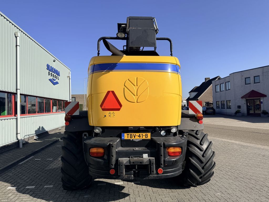 New Holland FR500 Forager + FIE450 Mais Header