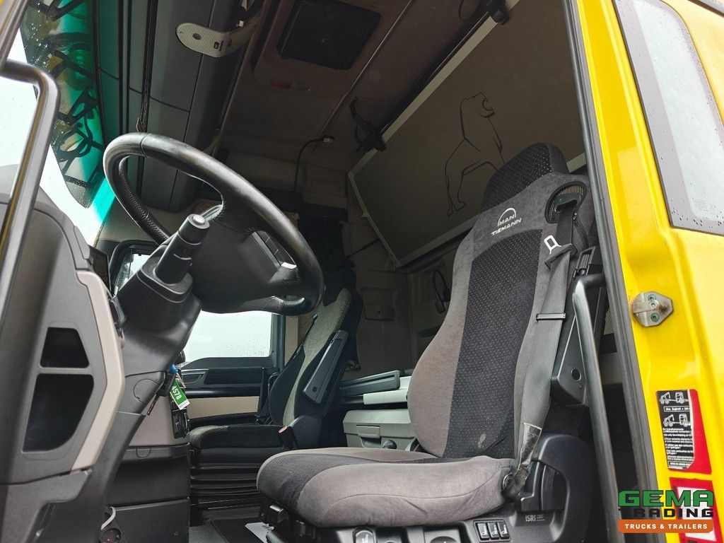 MAN TGX 26.500 6x2/4 XXL Euro6C - Retarder - Parking air conditioning - Sliding dish - 68T - 253.000km