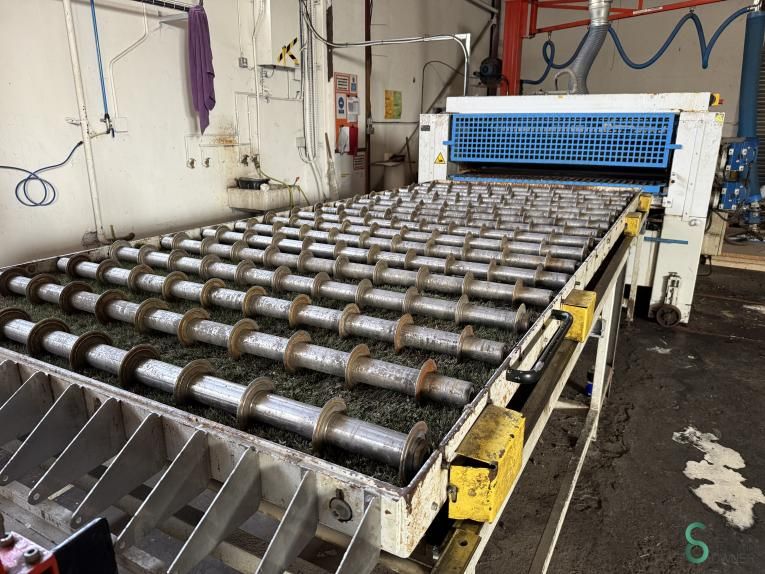 Glue spreaders Osama S4R/P 1600 2016