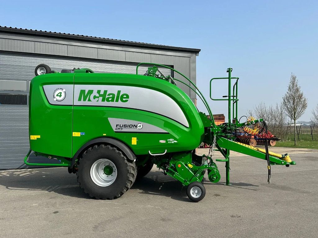 McHale Fusion 4 Plus