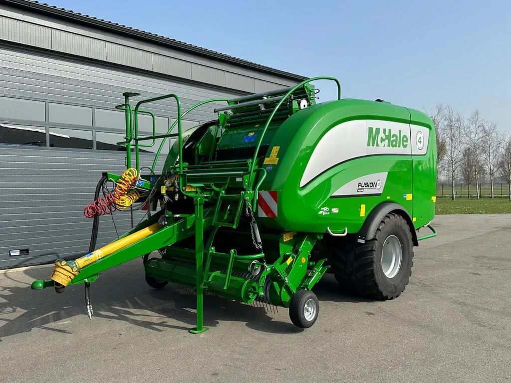 McHale Fusion 4 Plus