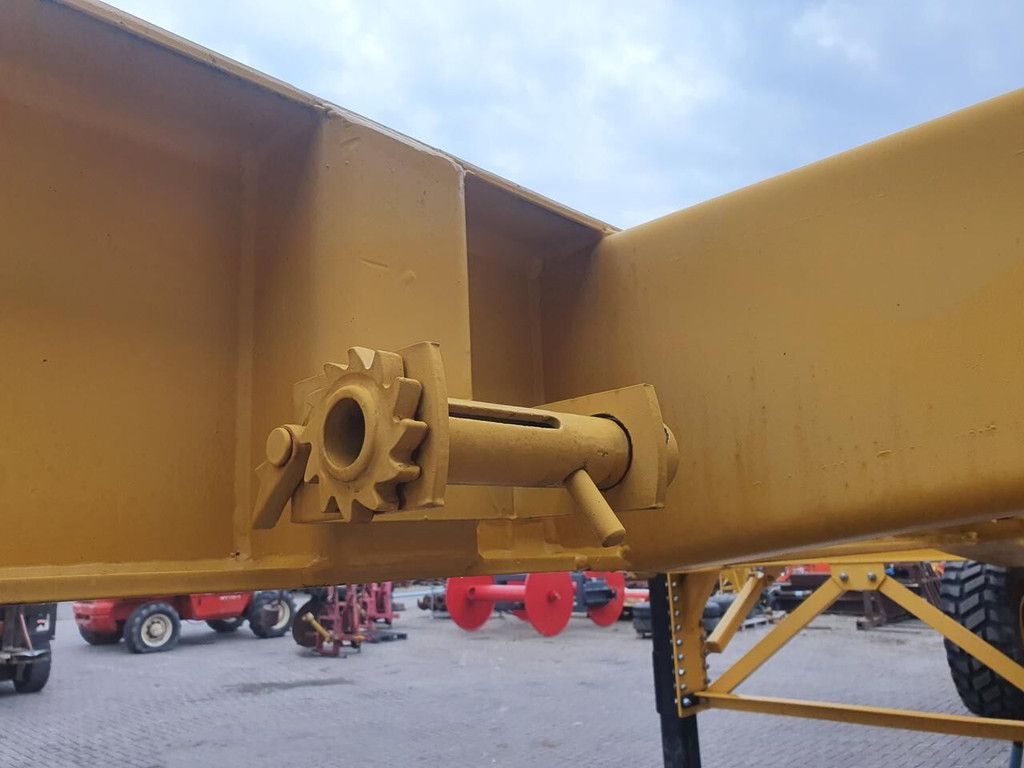 Buiscar buizentrailer container chassis semi-trailer