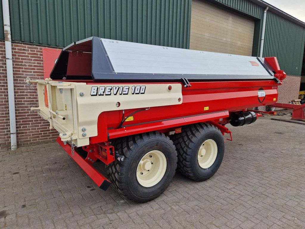 Brevis 100 met afdekluiken