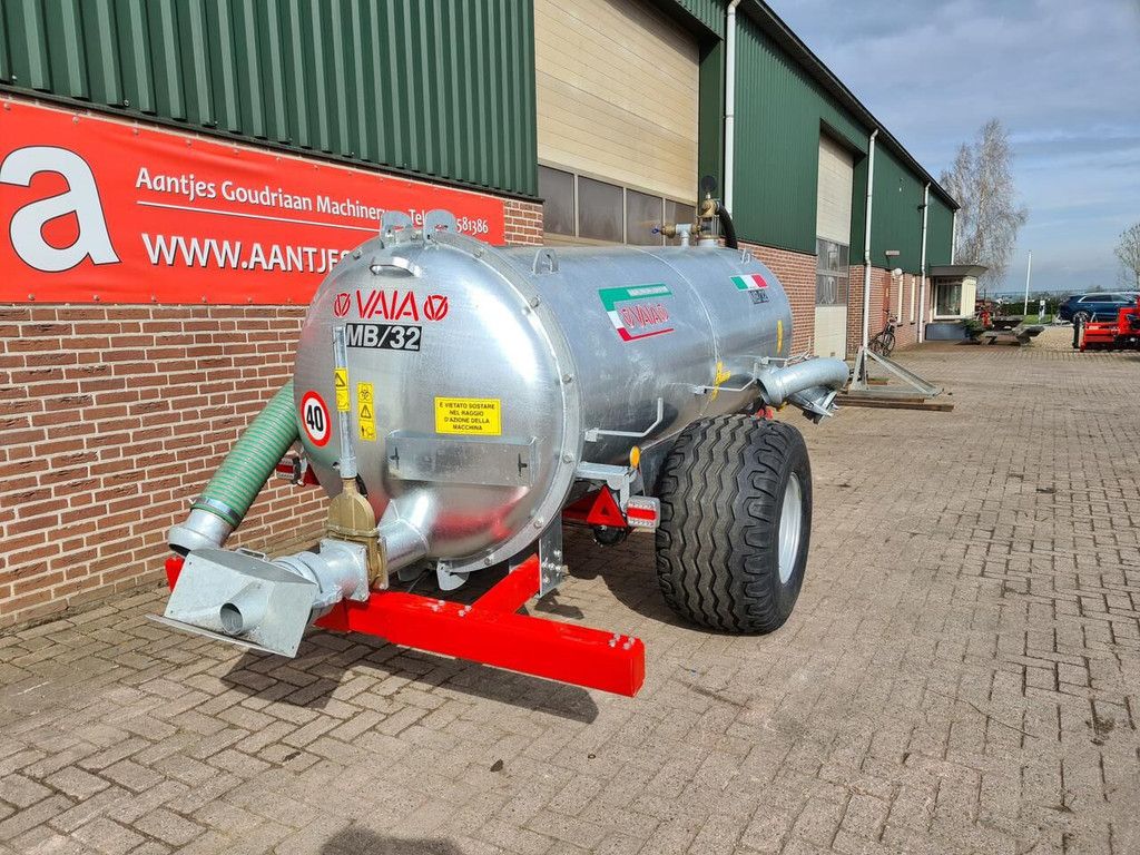 Vaia waterwagen MB32 liquid manure spreader