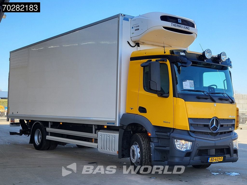 Mercedes Antos 1824 4X2 18t NL-Truck Thermo King T-1200R 1500kg Ladebordwand Automatic Euro 6