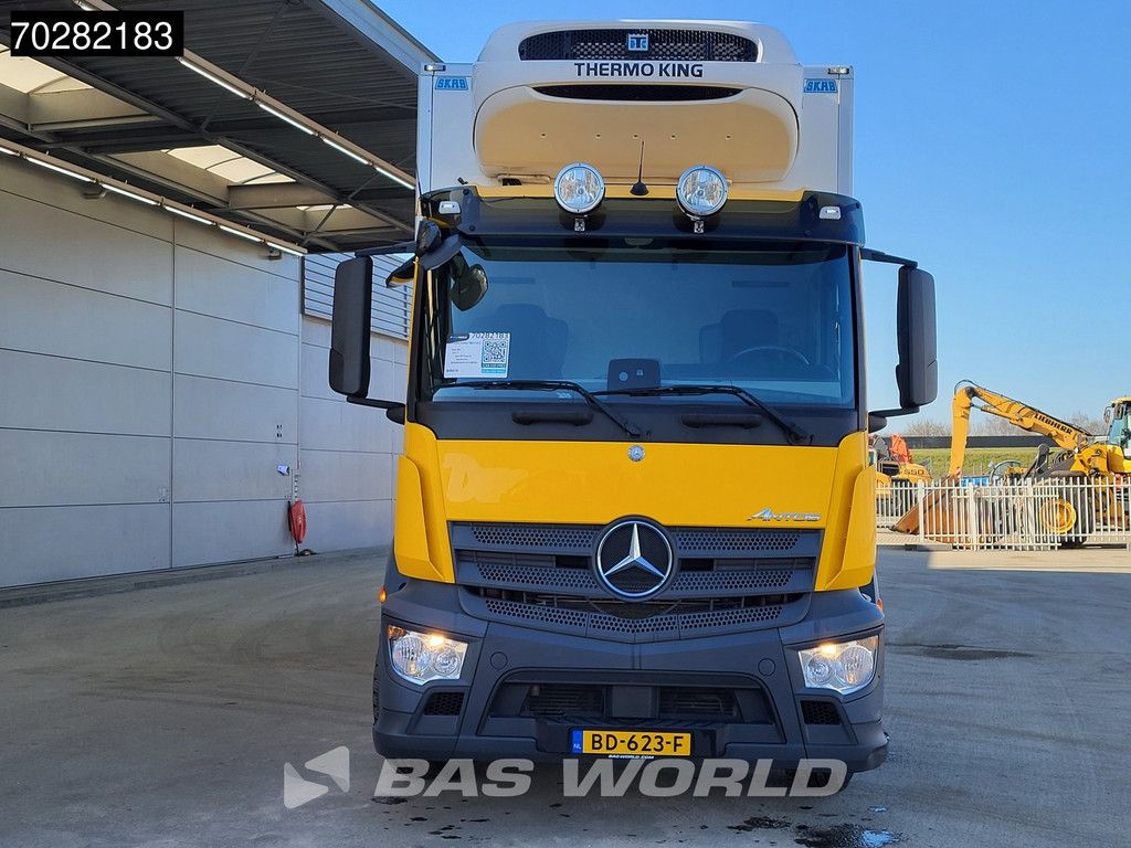 Mercedes Antos 1824 4X2 18t NL-Truck Thermo King T-1200R 1500kg Ladebordwand Automatic Euro 6