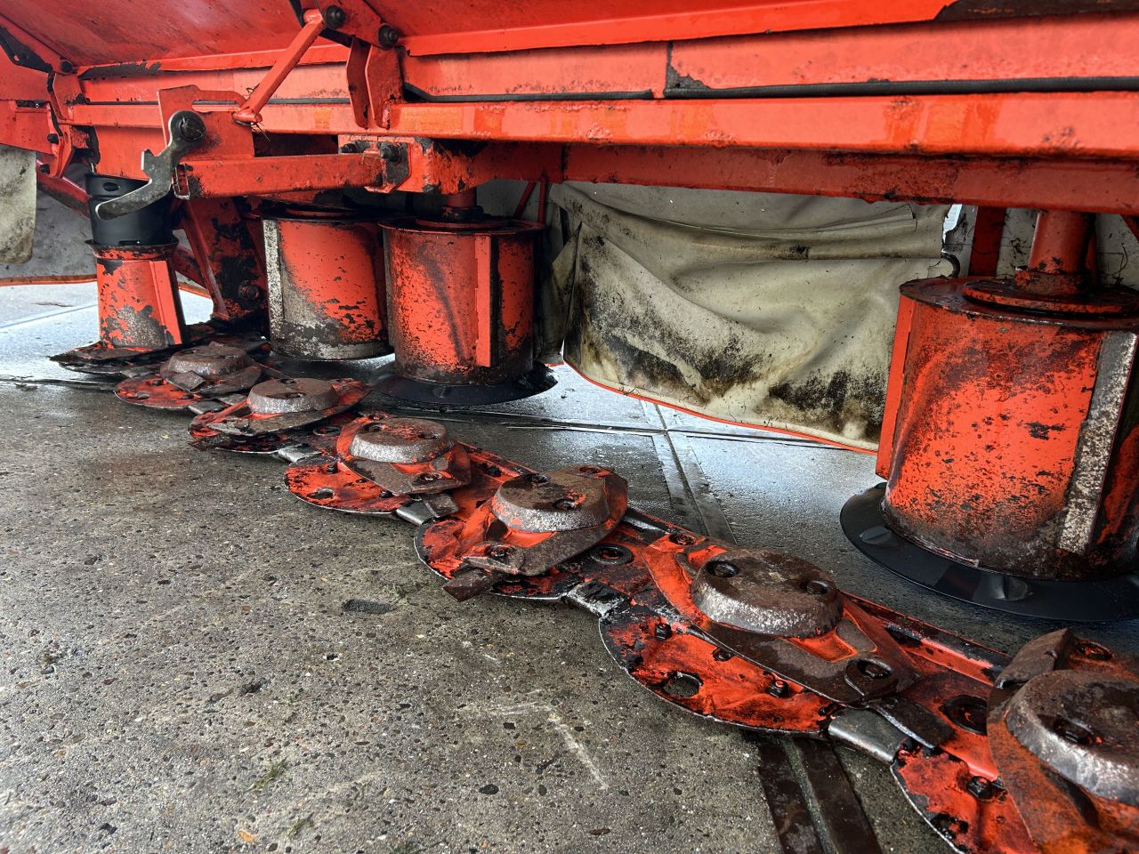 Kuhn GMD 310-F frontmaaier