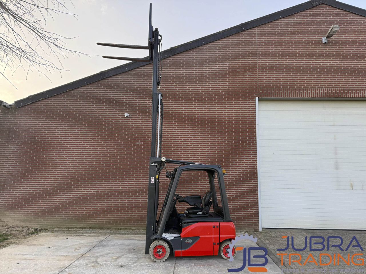 Linde E16P-02 Elektro Gabelstapler | 2019 | 7687Std | 1.6T | 462