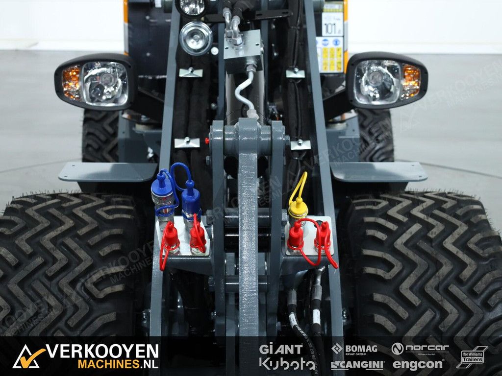 2026 Giant G2300 X-tra HD VK10592