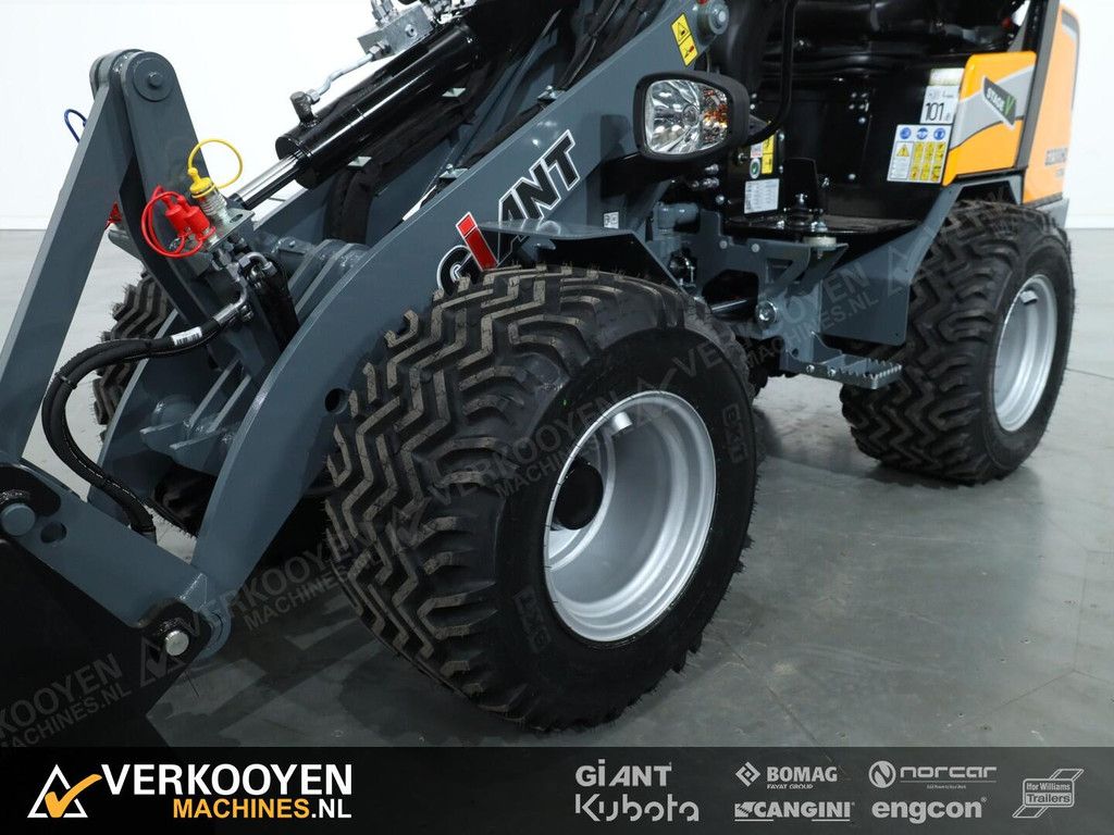 2026 Giant G2300 X-tra HD VK10592