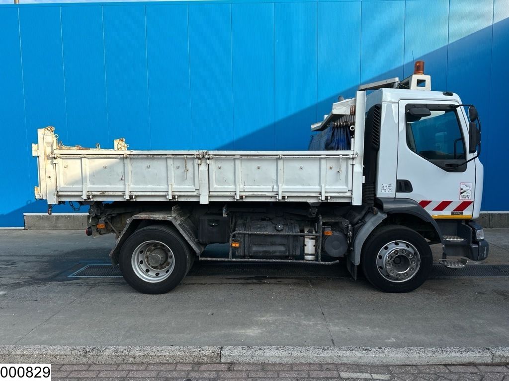 Renault Midlum 220 EURO 3, Manual transmission, Leaf springs