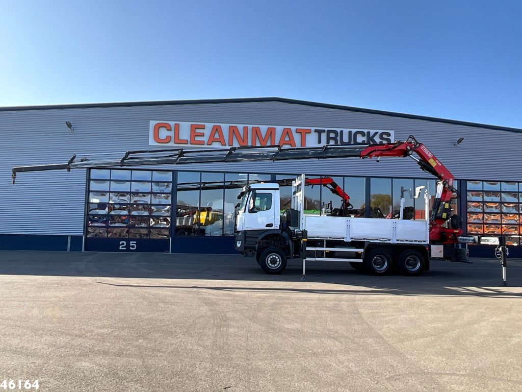 Mercedes-Benz Arocs 3345 6x6 Fassi 45 Tonmeter laadkraan Just 101.867 km!