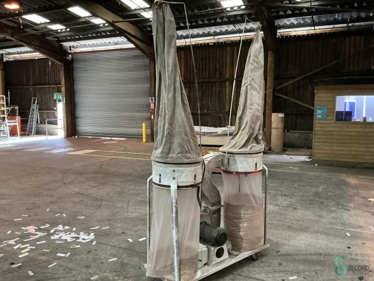 Extraction Dust Collector 2002