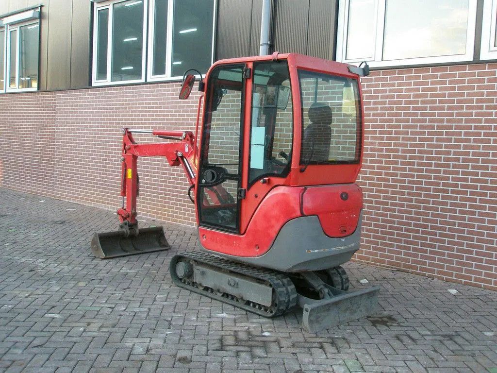 Yanmar SV17