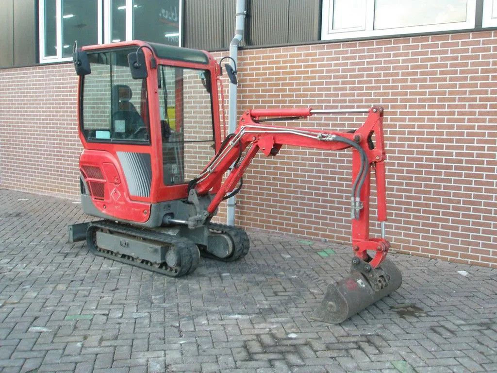 Yanmar SV17
