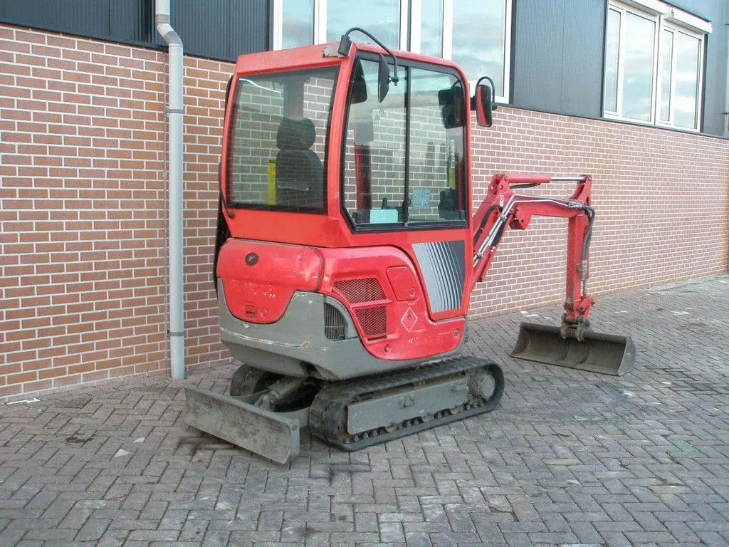 Yanmar SV17