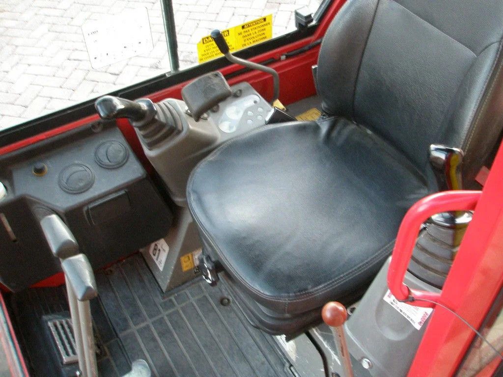 Yanmar SV17