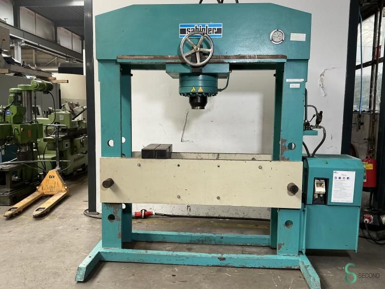 Hydraulic presses Sahinler DK 1570-150 2004