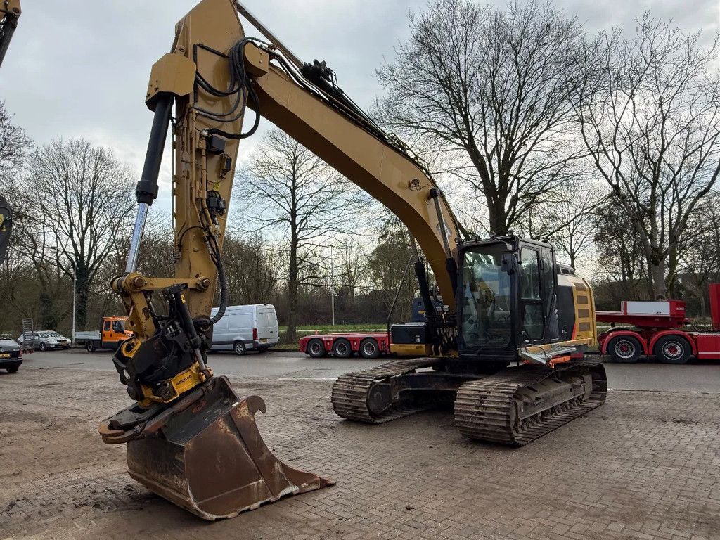 Caterpillar 323E 3D Leica gps Engcon Full option