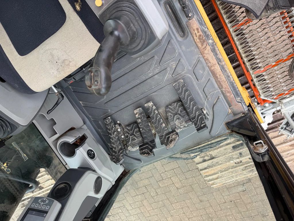 Caterpillar 323E 3D Leica gps Engcon Full option