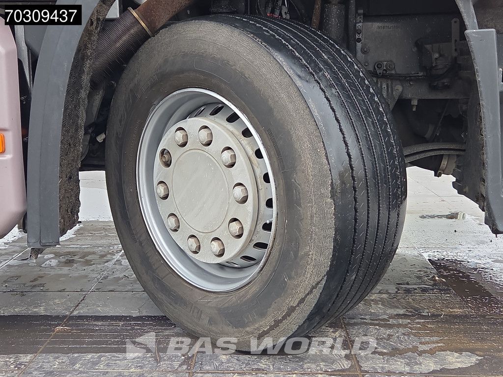 Renault T T 380 4X2 Longitud interior 845 cm Elevador trasero automático 2000 kg Euro 6