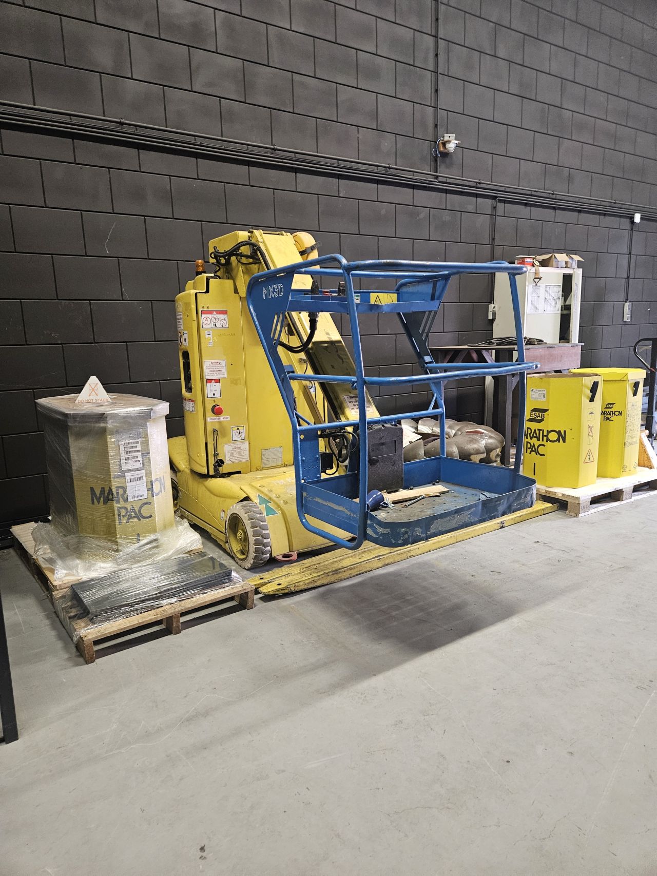 Hoogwerker, vertical mast lift, verreiker