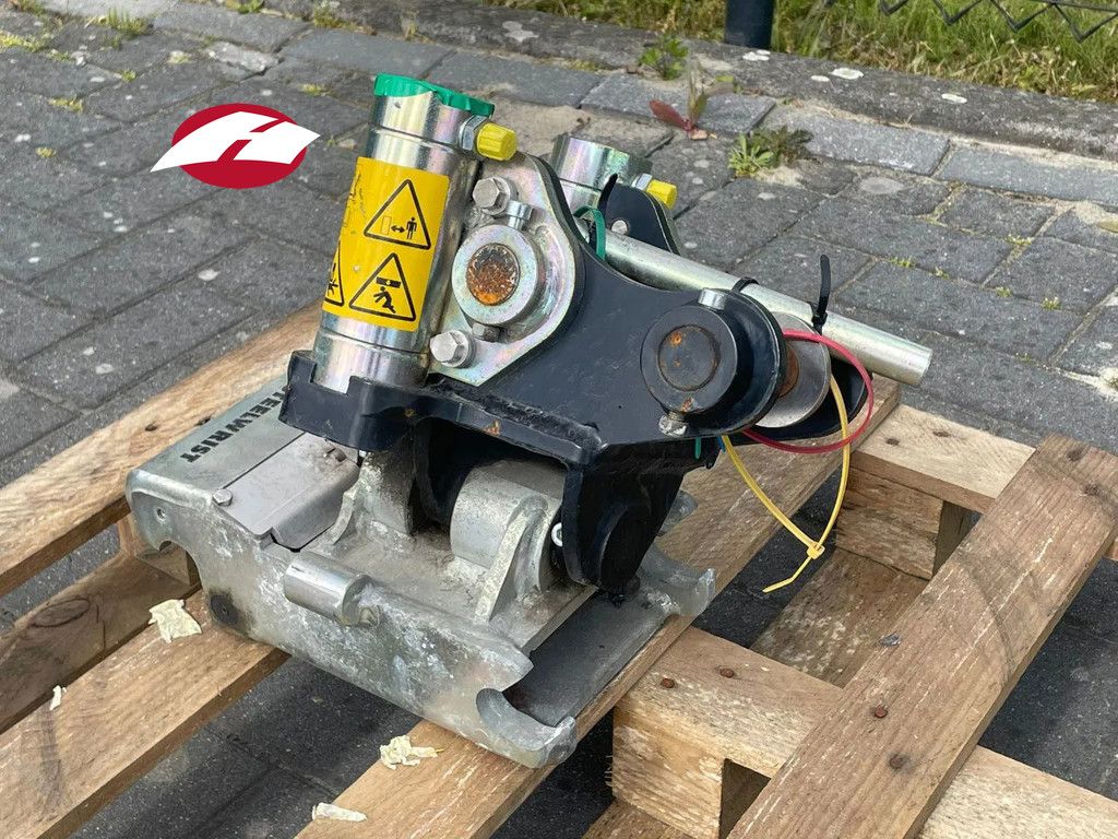 STEELWRIST TMX S30 -180HA | TILT QUICKCOUPLER | TILTING COUPLER | NEW