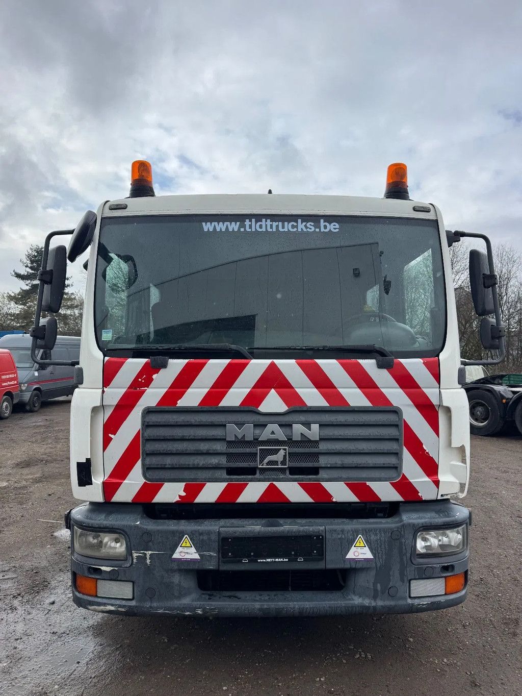 MAN TGL 12.210 **BELGIAN TRUCK-EURO 4-MANUAL GEARBOX**