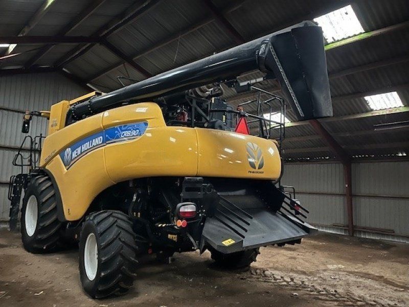 New Holland CR 8.90 SLH 4WD