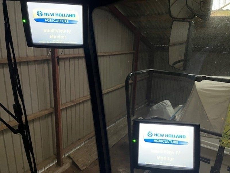 New Holland CR 8.90 SLH 4WD