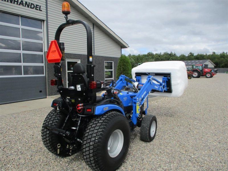 Solis 26 HST med fuldhydraulisk frontlæsser på