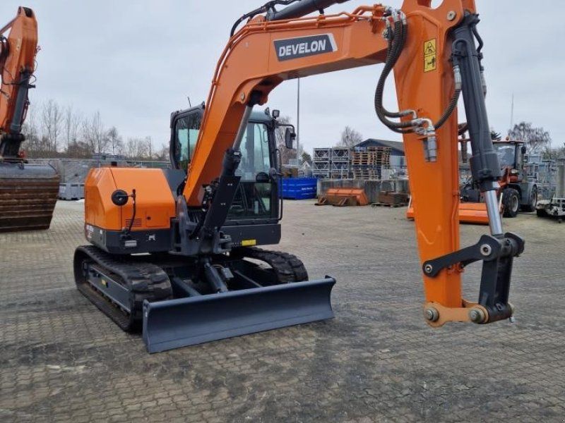 Develon DX85R-7