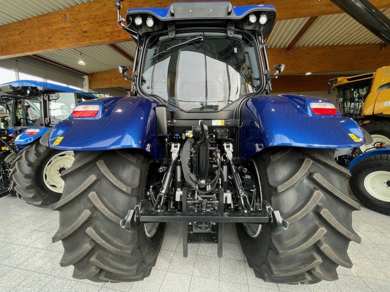 New Holland T6.180 Auto Command (Stage V)