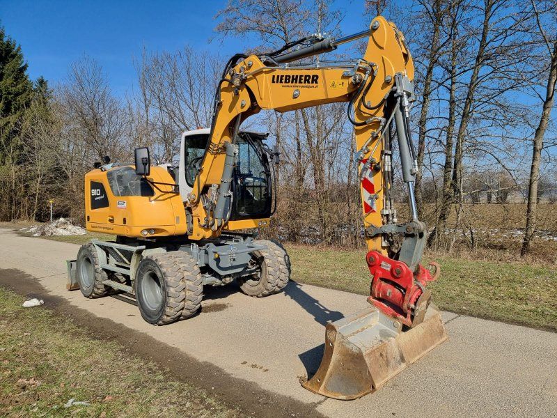 Liebherr A 910 Compact Litronic