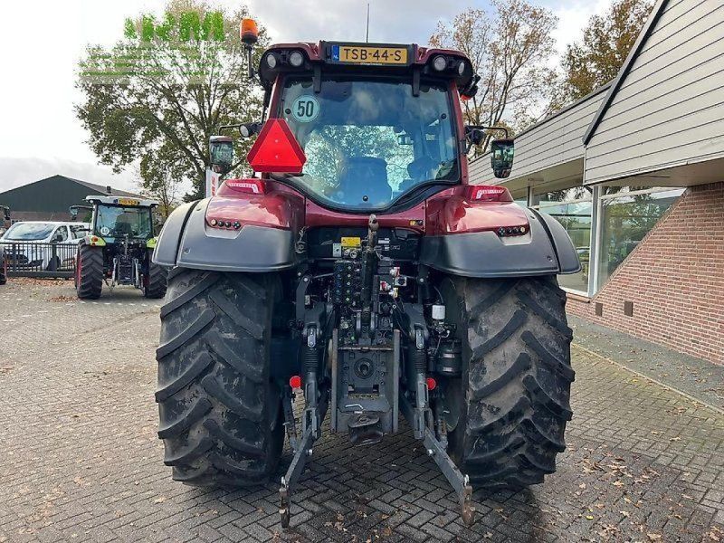 Valtra t174 versu