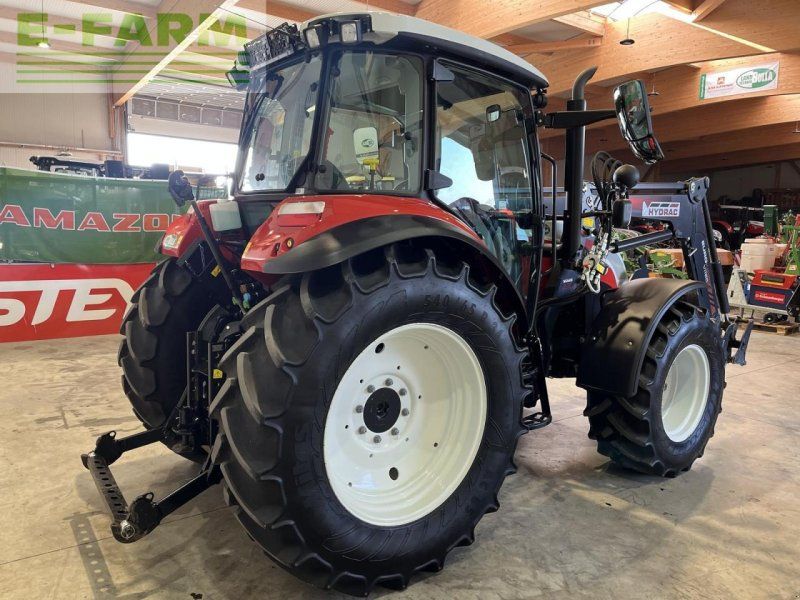 Steyr 4075 kompakt et komfort