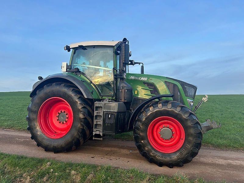 Fendt 828 Vario S4 ProfiPlus