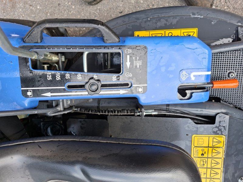 Iseki SRA950F Rasentraktor